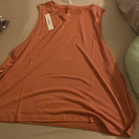 ODODOS 3 pack work out tank top THIS ITEM IS SOLD. Unable to remove listing - Picture 10 of 10